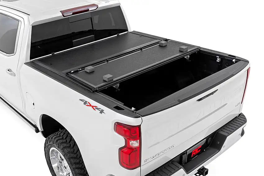 Hard Low Profile Bed Cover - 5'9 In. Bed - Rail Caps - Chevy GMC 1500 2500HD 3500HD (14-19)