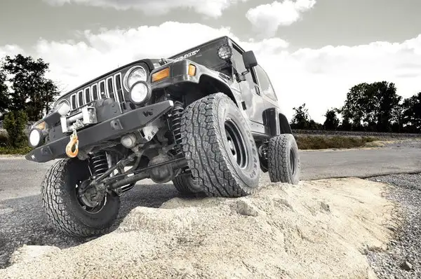 4 Inch Lift Kit | Jeep Wrangler TJ 4WD (1997-2002) - Rough Country - 90630