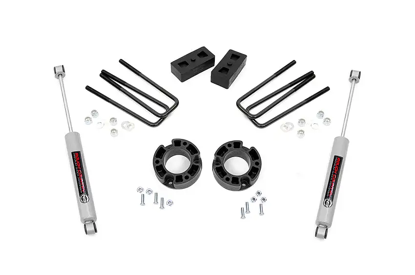 Rough Country 3.5 Inch Lift Kit - Chevy GMC 1500 2WD (07-13)