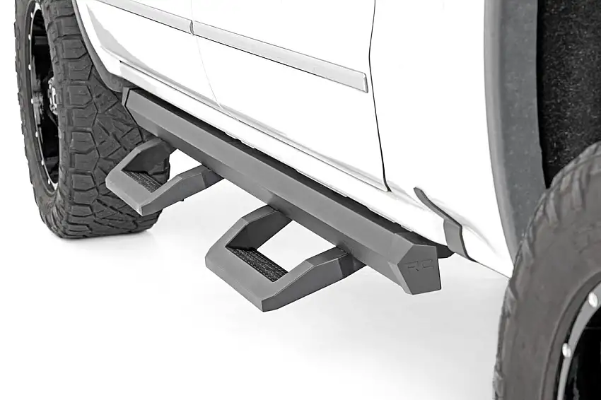 SR2 Adjustable Aluminum Steps - Crew Cab - Chevy GMC 1500 2500HD 3500HD (07-18)