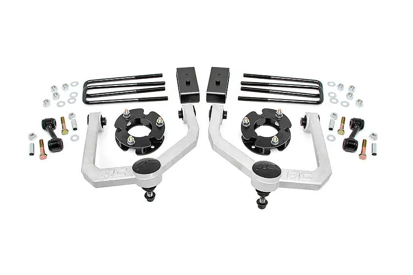 Rough Country 3 Inch Lift Kit - Nissan Titan 2WD 4WD (2004+)